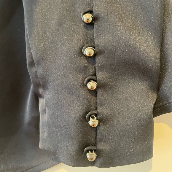 Banana Republic Women’s Blouse in Navy - Picture 3 of 5